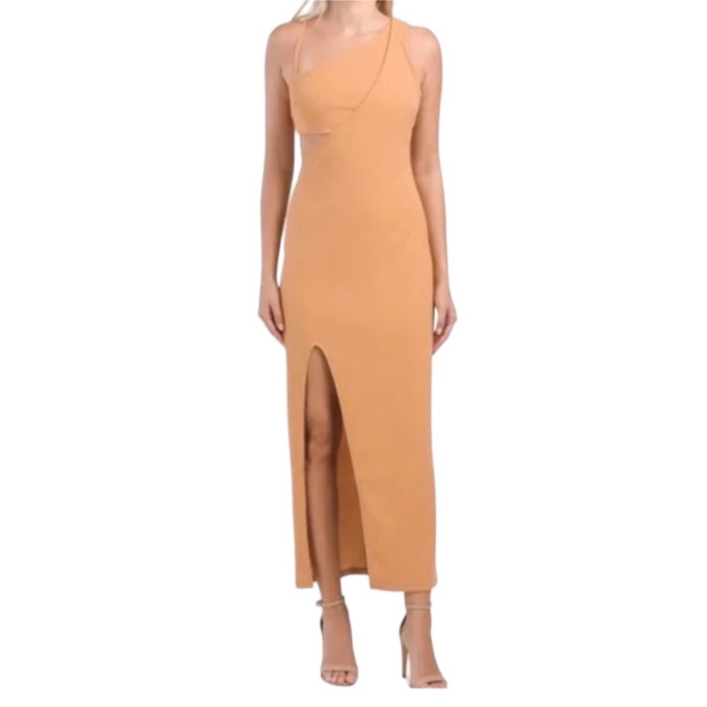 One shoulder dress